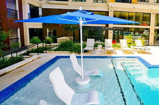 Square pool umbrella