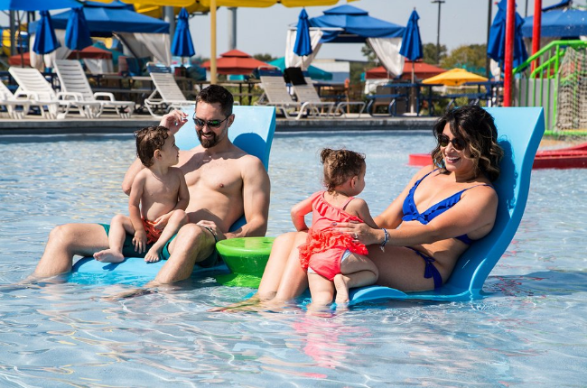 Highback pool chair