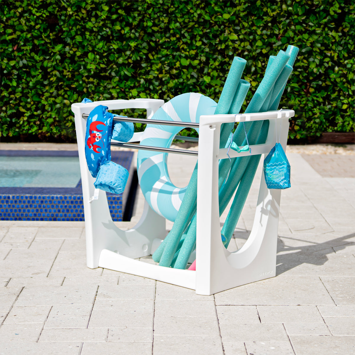 Vero pool organizer