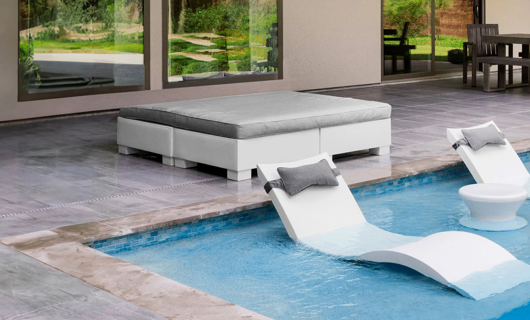 Test loungers