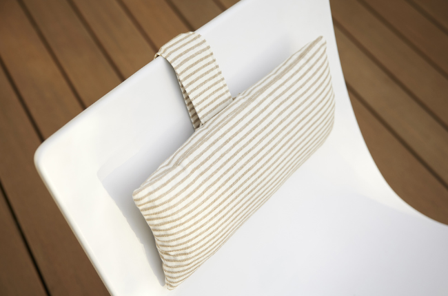 Elegancy pool lounger headrest pillow
