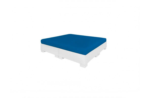 Square pool sunbed