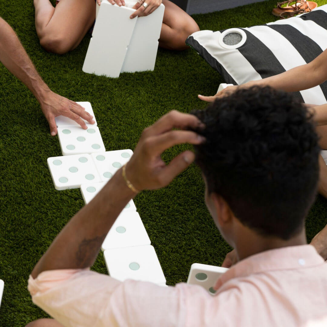 Dominoes