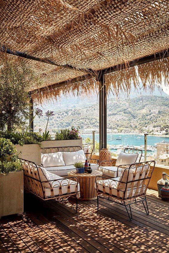 Ideas para decorar alrededor de la piscina