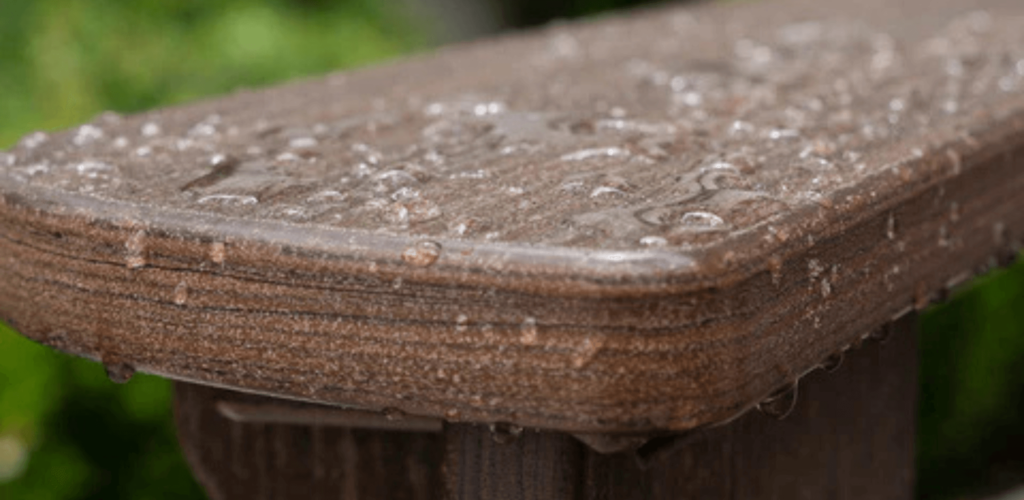 Alternativa a los muebles de exterior en madera: la resina veteada